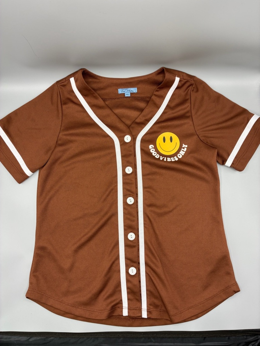 Good Vibes Only Brown Smiley Baseball Tee
